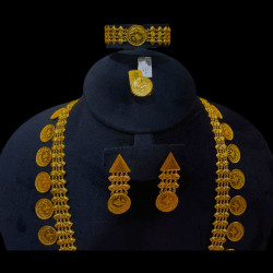 طقم اماراتي 