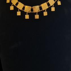 قلادة 1